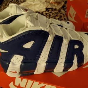 Nike Air More Uptempo NY Knicks - Size 9